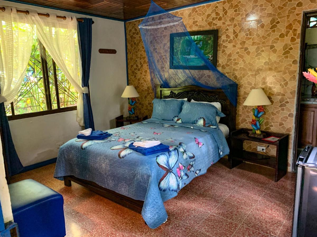 Cabinas Tito Cahuita Kültér fotó