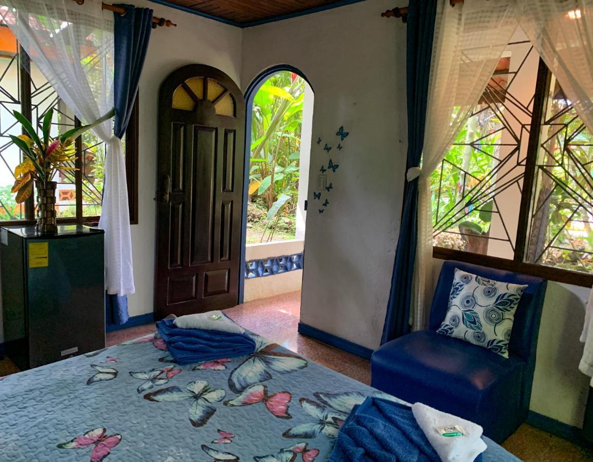 Cabinas Tito Cahuita Kültér fotó