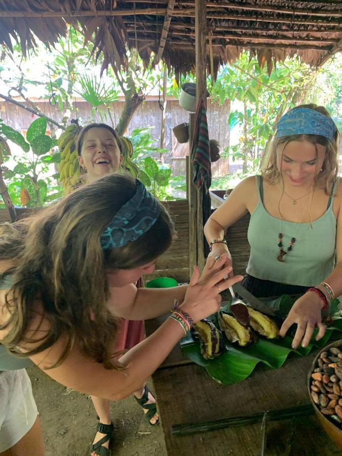 Cabinas Tito Cahuita Kültér fotó