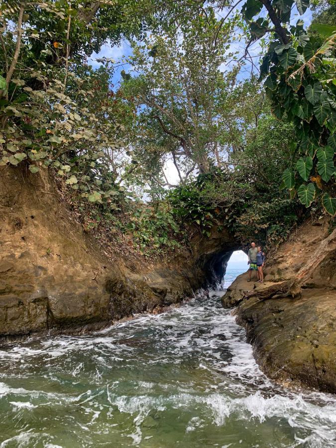 Cabinas Tito Cahuita Kültér fotó