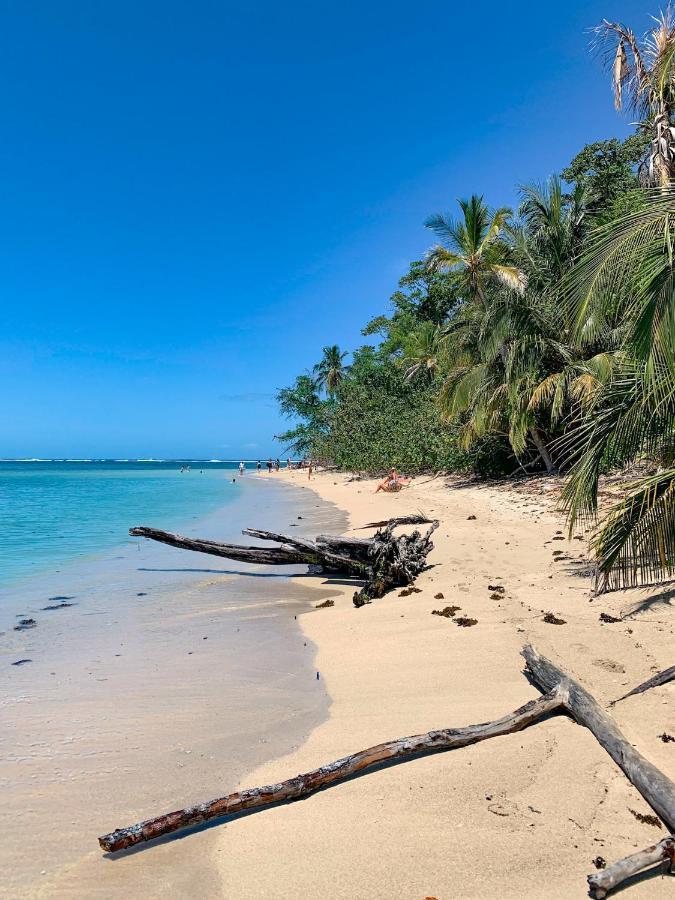 Cabinas Tito Cahuita Kültér fotó