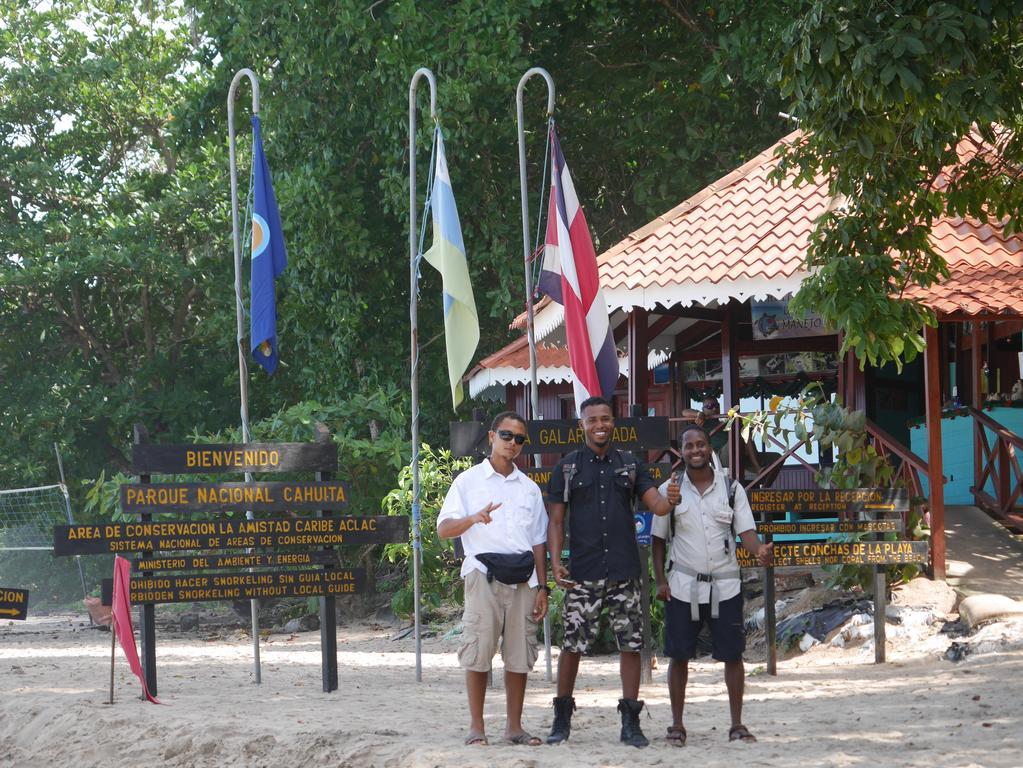 Cabinas Tito Cahuita Kültér fotó